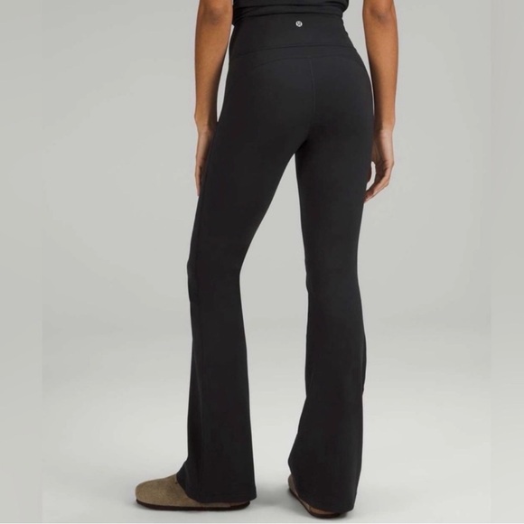 lululemon athletica Pants - Lululemon NULU groove pants